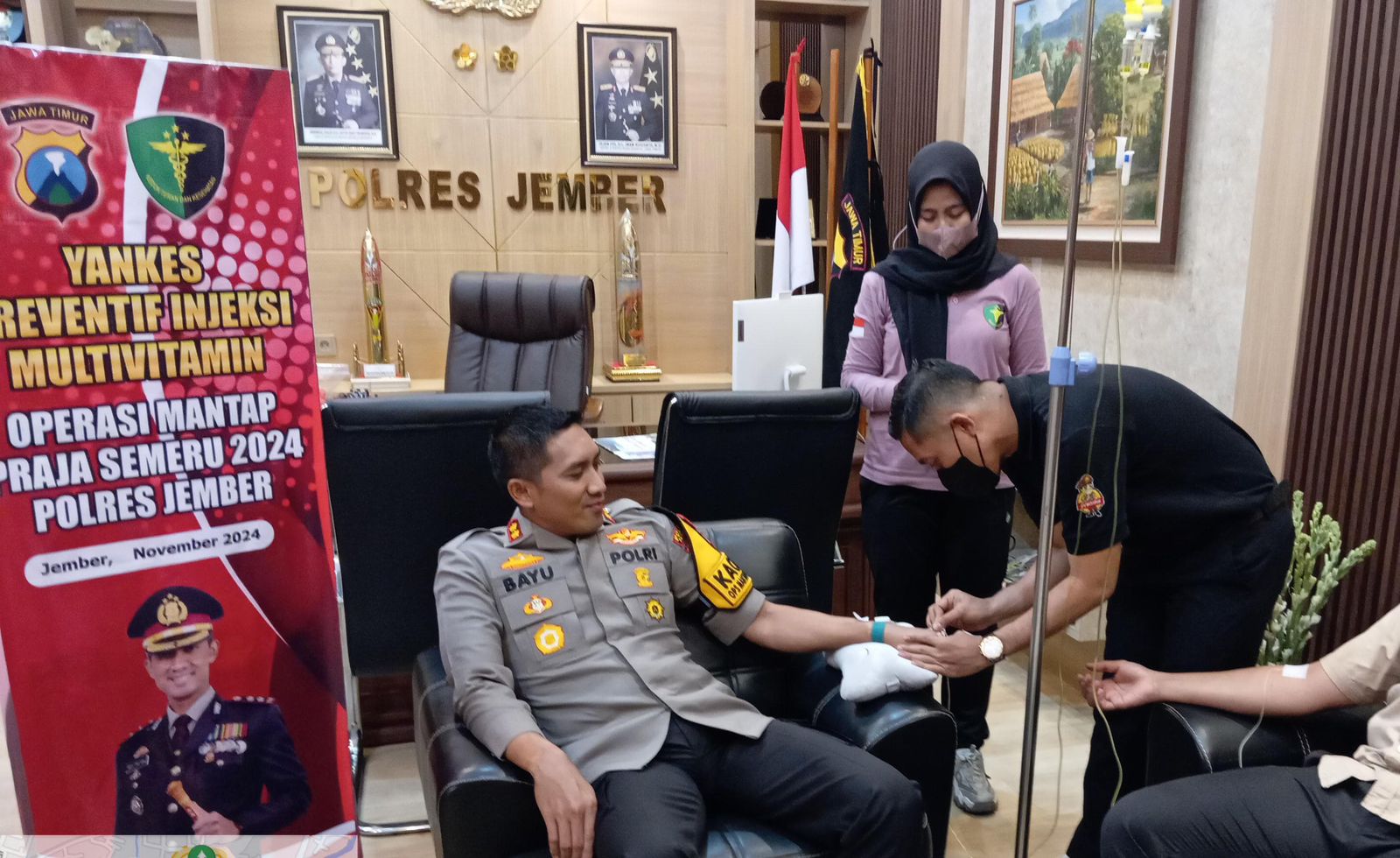 Jaga Kesehatan, Sebanyak 780 Personel Polres Jember Diberikan Suntikan Vitamin Immune Booster