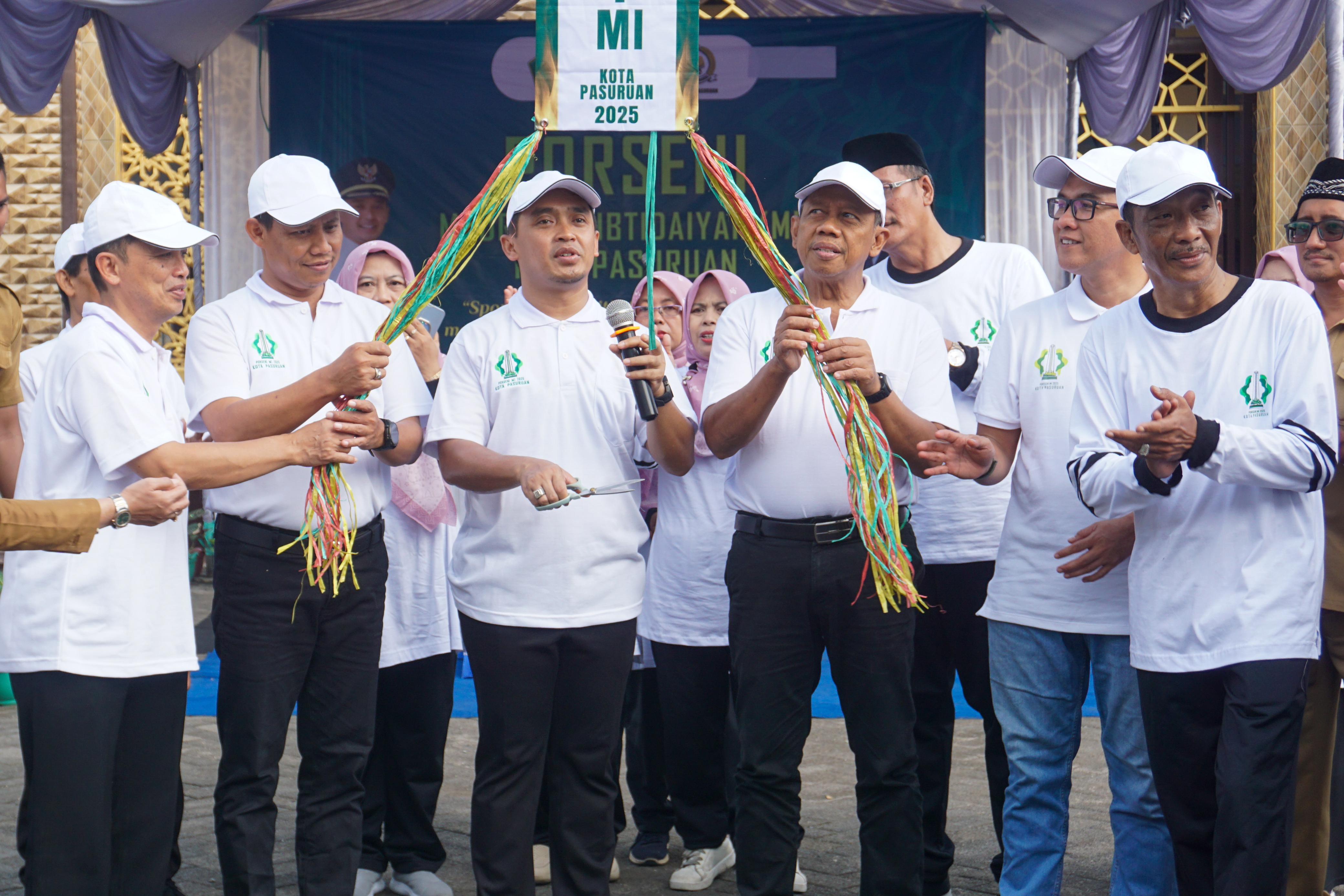 Mas Adi Resmikan PORSENI MI 2025, Begini Pesan yang Disampaikan