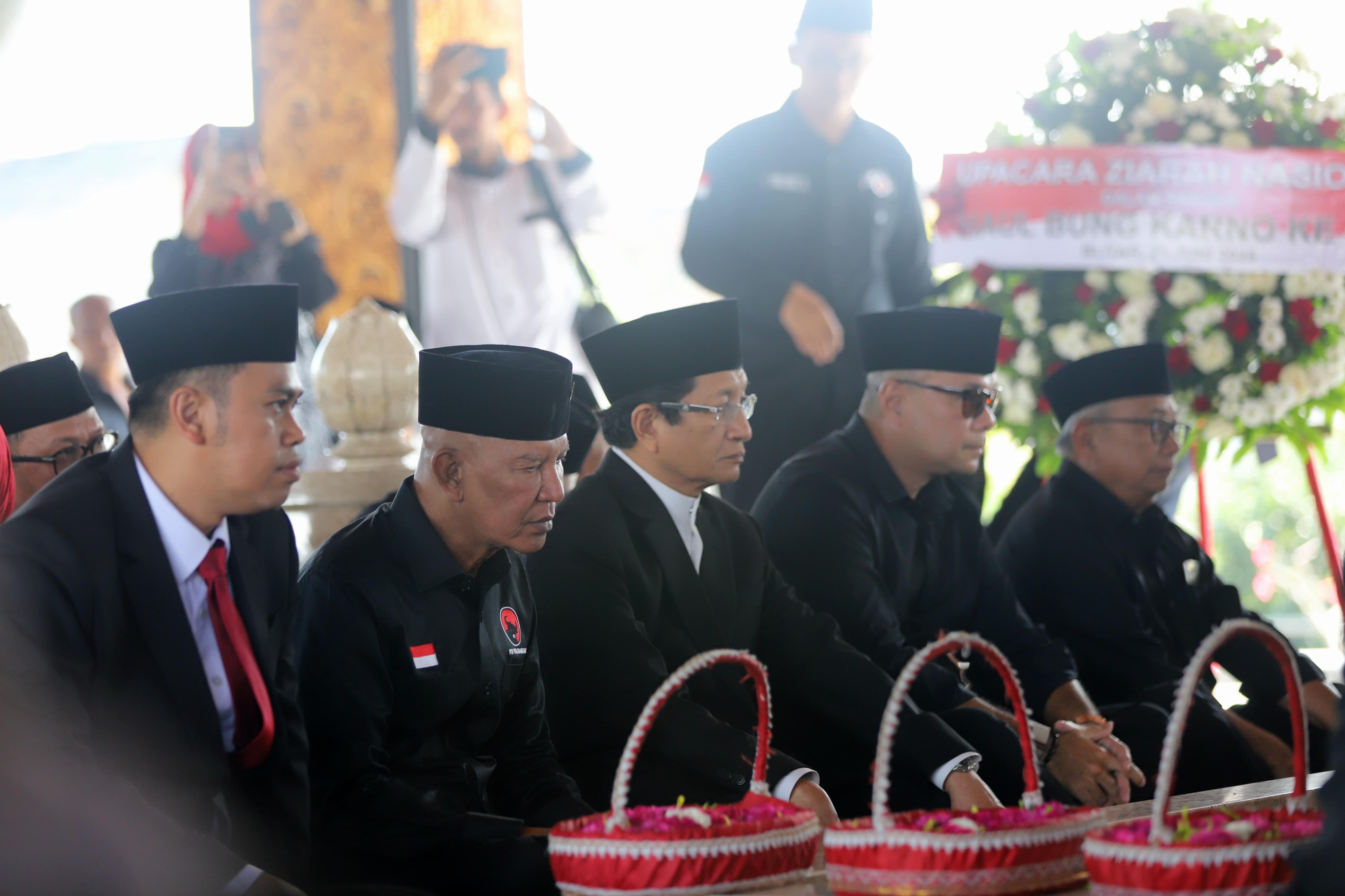 Hadiri Haul Bung Karno, Menag RI: Semangat Memperjuangkan Kebenaran dan Membela Rakyat Harus Terus Dijaga