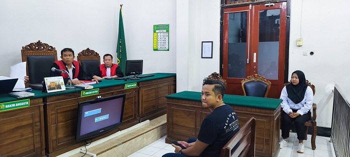 Mantan ART Gasak Harta Majikan: Diamankan di Nganjuk, Emas hingga Surat Tanah Turut Disita