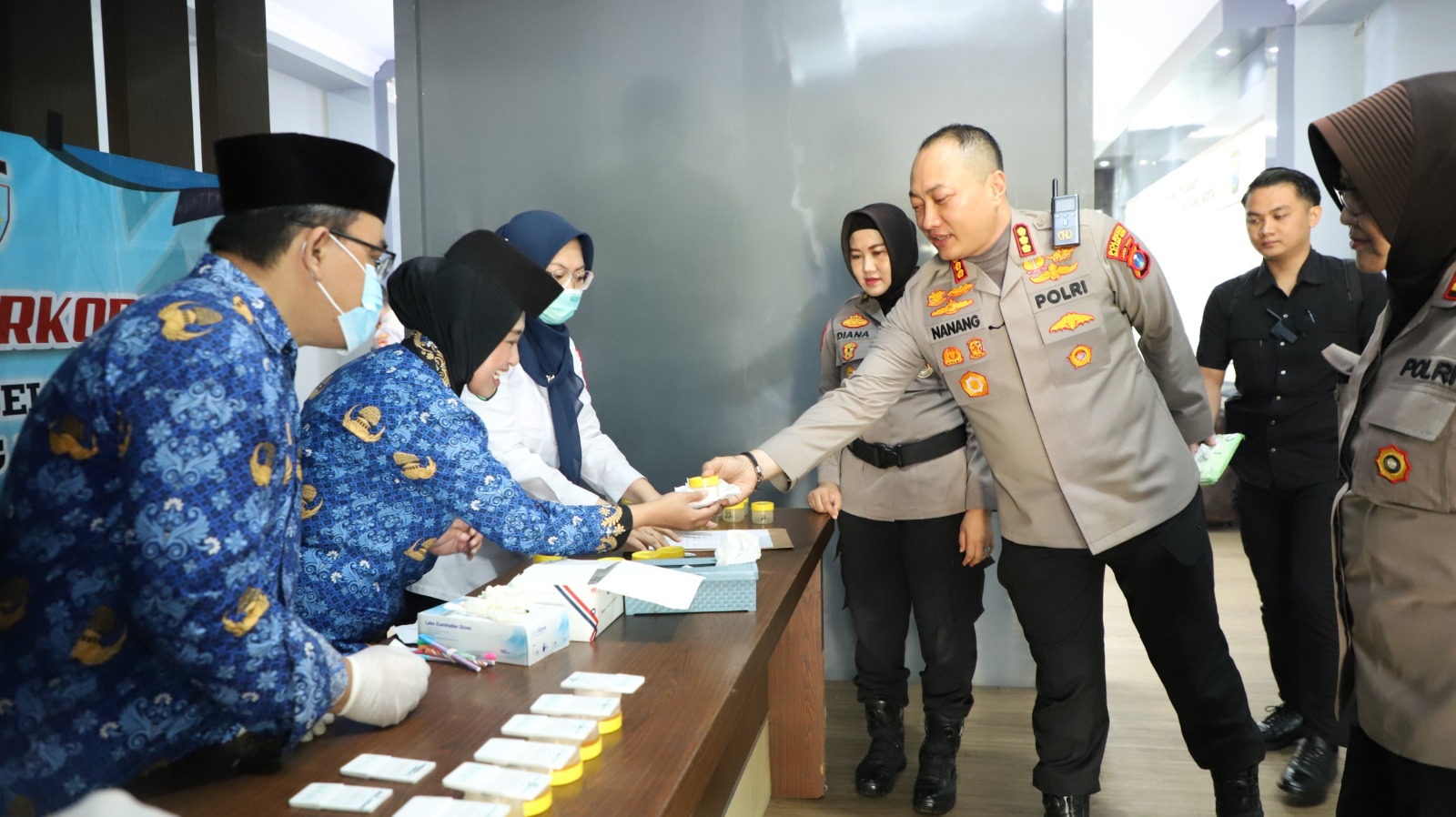 Jalani Tes Urine, Pejabat Utama Polresta Malang Kota Negatif Narkoba