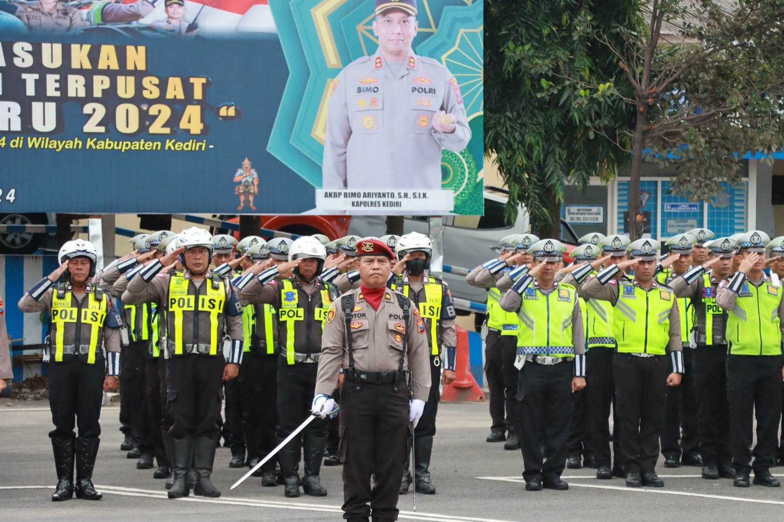 Kapolres Kediri Apresiasi Pengamanan Operasi Ketupat Semeru 2024 Berjalan Lancar