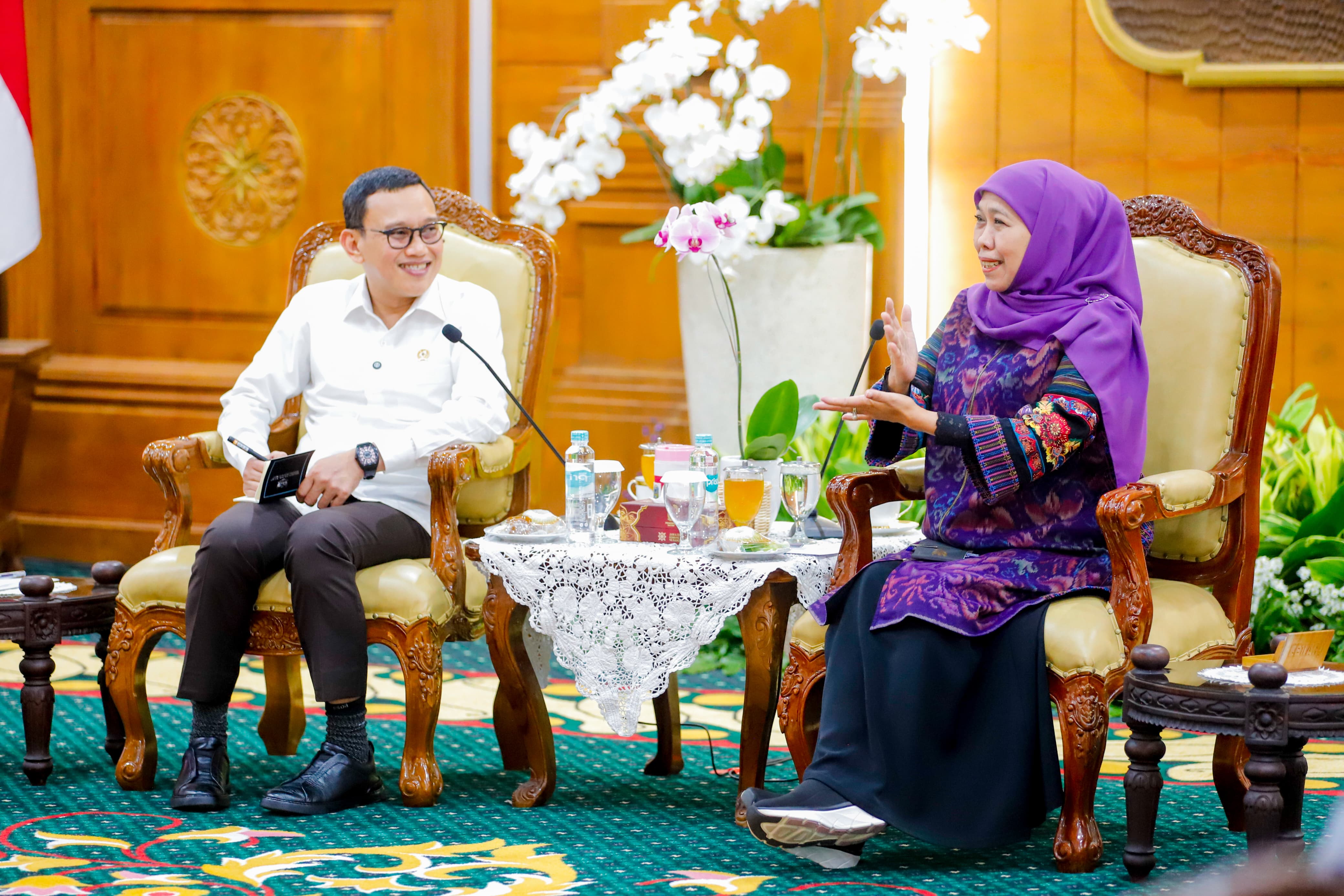 Gubernur Khofifah Komitmen Tingkatkan Kualitas PMI Profesional dan Prosedural