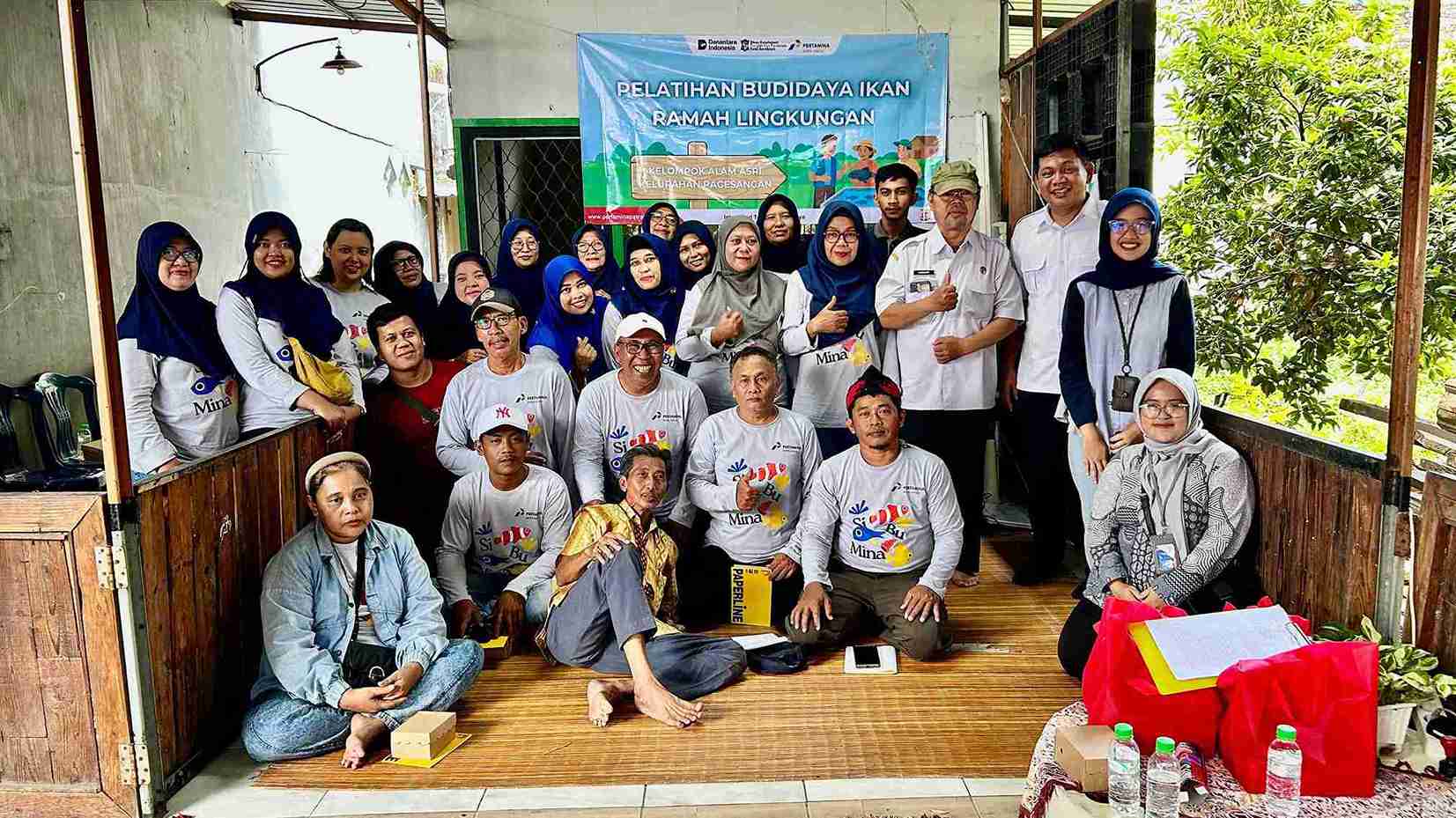 Warga Pagesangan Belajar Budidaya Ikan