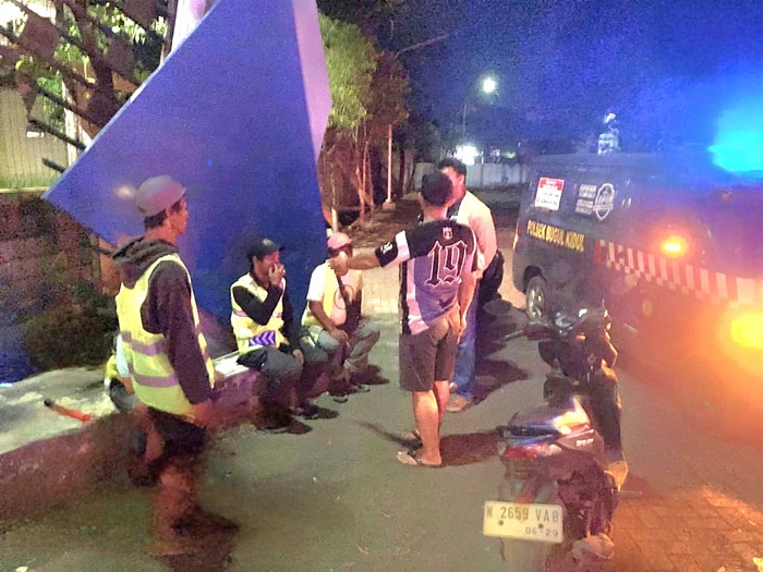 Polsek Bugul Kidul Bubarkan Praktik Pungli  di Jalan Majapahit Pasuruan yang Resahkan Masyarakat