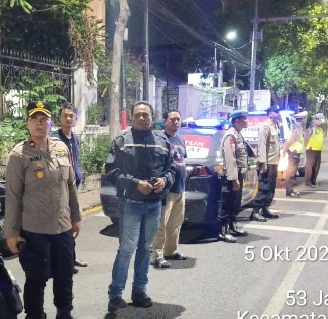 Polsek Sawahan Intensifkan Patroli di Jalan Arjuno, Antisipasi Gangguan Kamtibmas