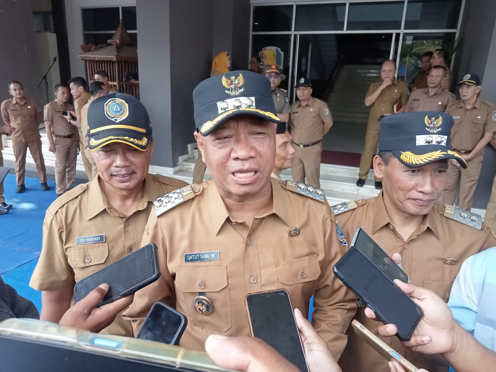 Hari Pertama Kerja Usai Retreat, Bupati GS Pimpin Apel Besar di Pemkab Tulungagung 