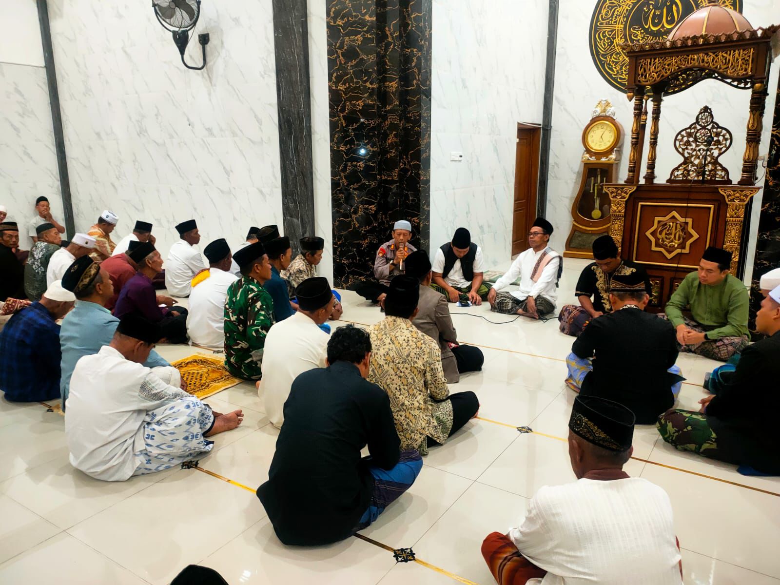 Polsek Kedunggalar Gelar Subuh Bergerak di Desa Begal 