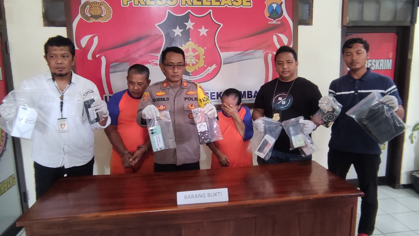 Copet Ponsel di Jombang, Nenek 7 Cucu Asal Pare Diringkus Polisi