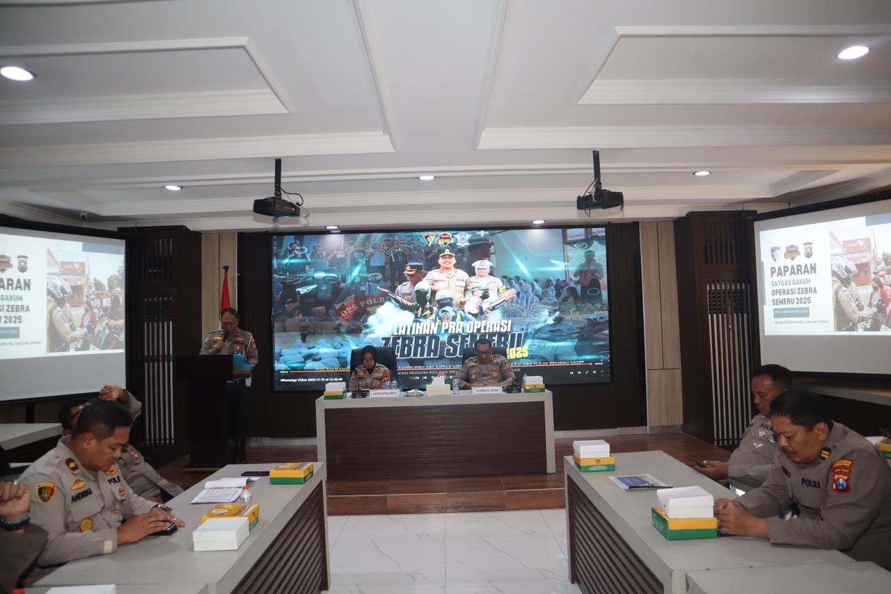 Jelang Operasi Zebra Semeru 2025, Polres Pelabuhan Tanjung Perak Matangkan Kesiapan Lewat Latpraops