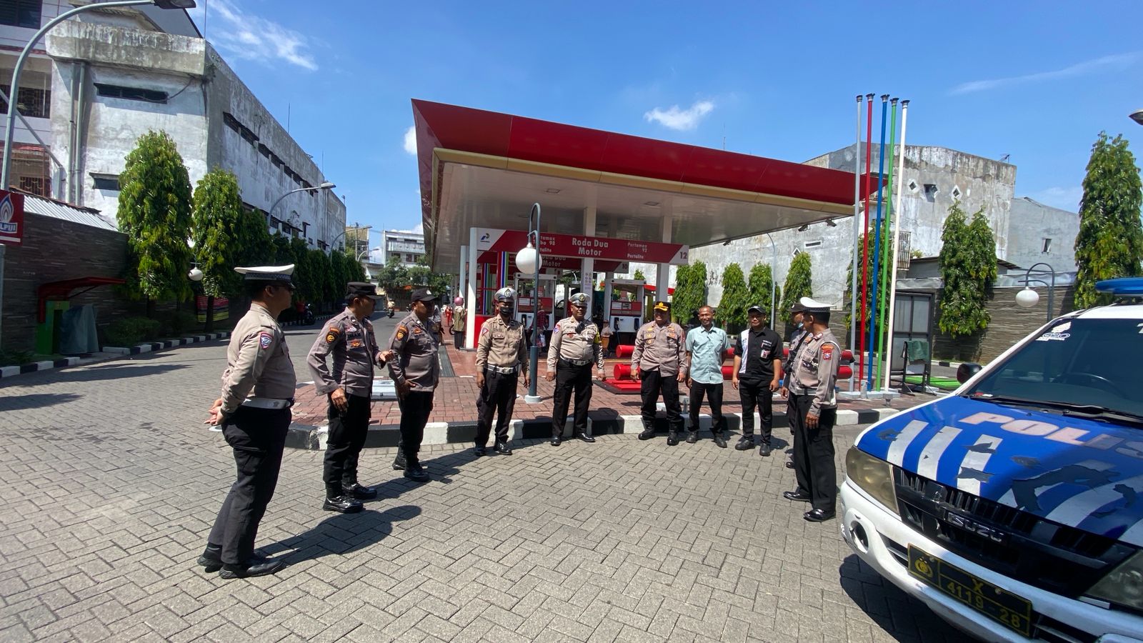 Antisipasi Penyalahgunaan BBM, Kapolsek Simokerto Pimpin Sidak di Sejumlah SPBU