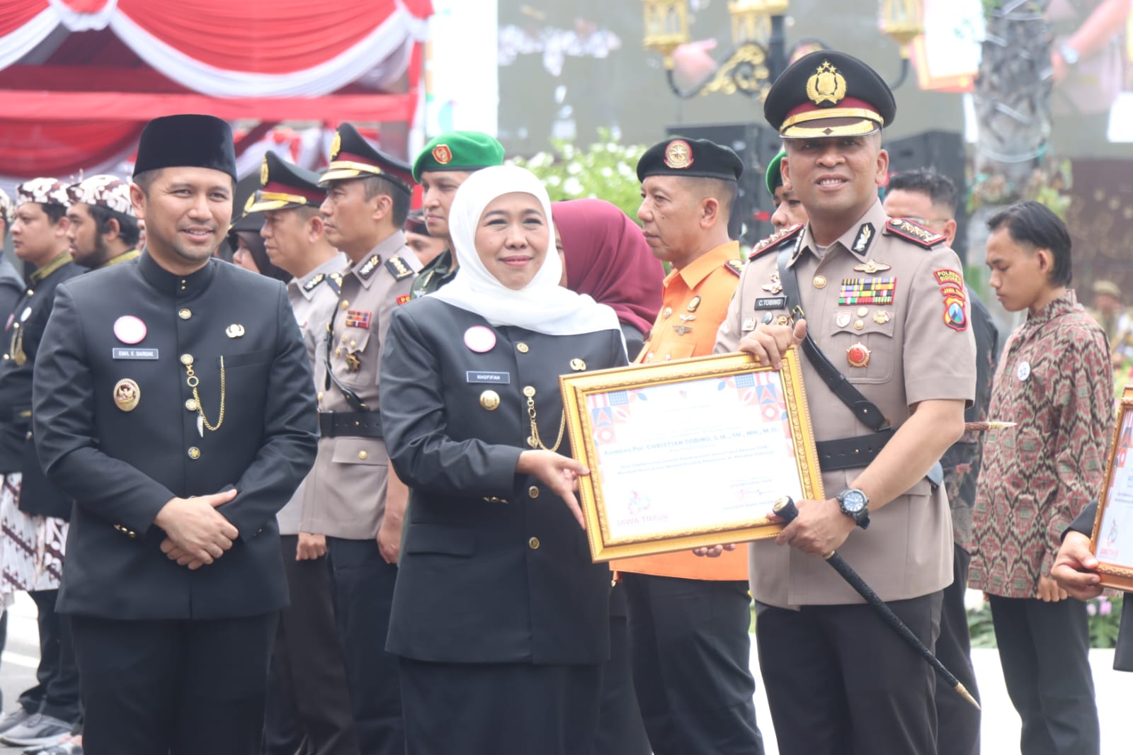 Gubernur Jatim Apresiasi Semua Pihak Tangani Musibah di Al Khoziny