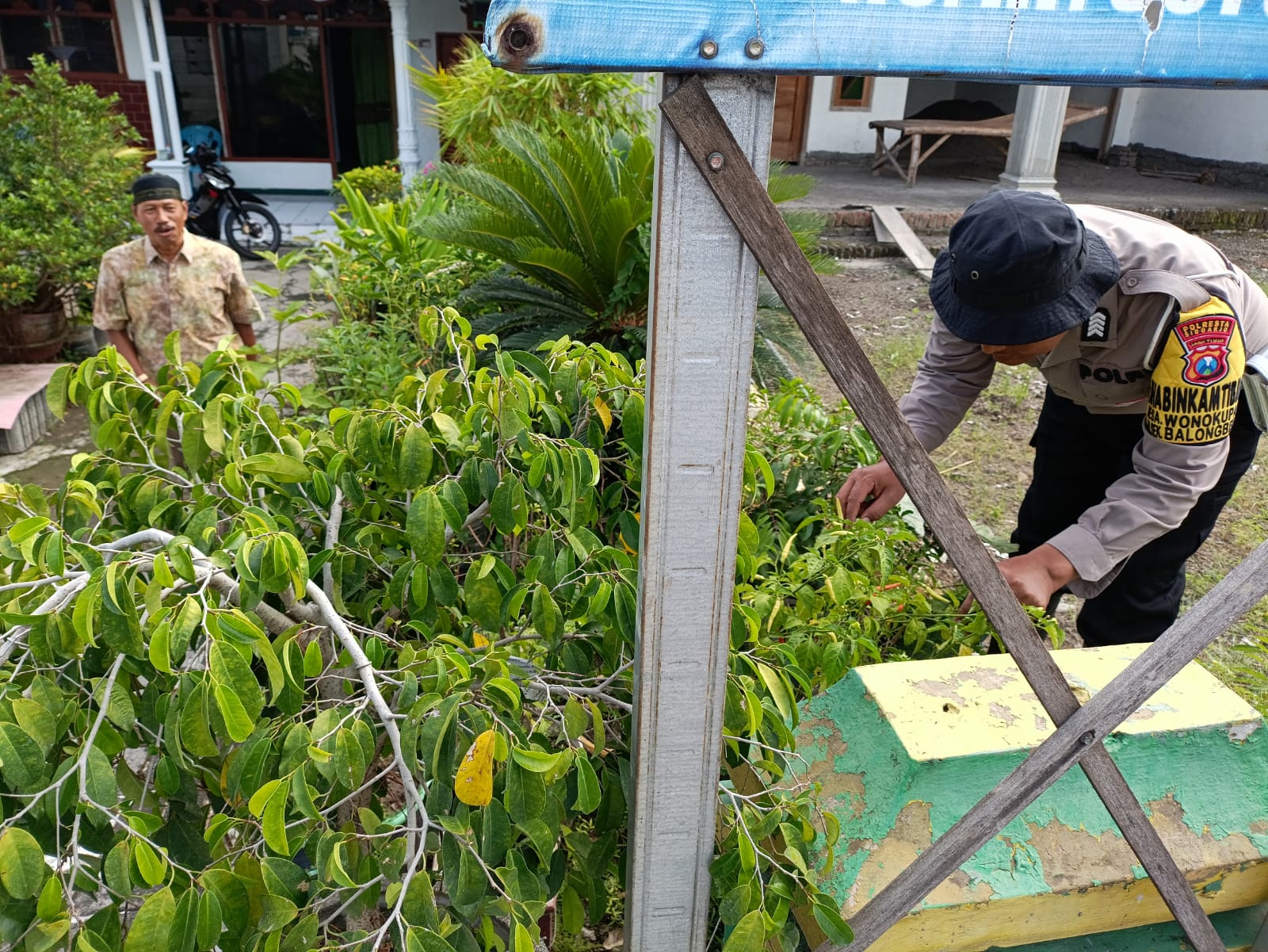 Bhabinkamtibmas Cek Lahan Hortikultura Desa Wonokupang