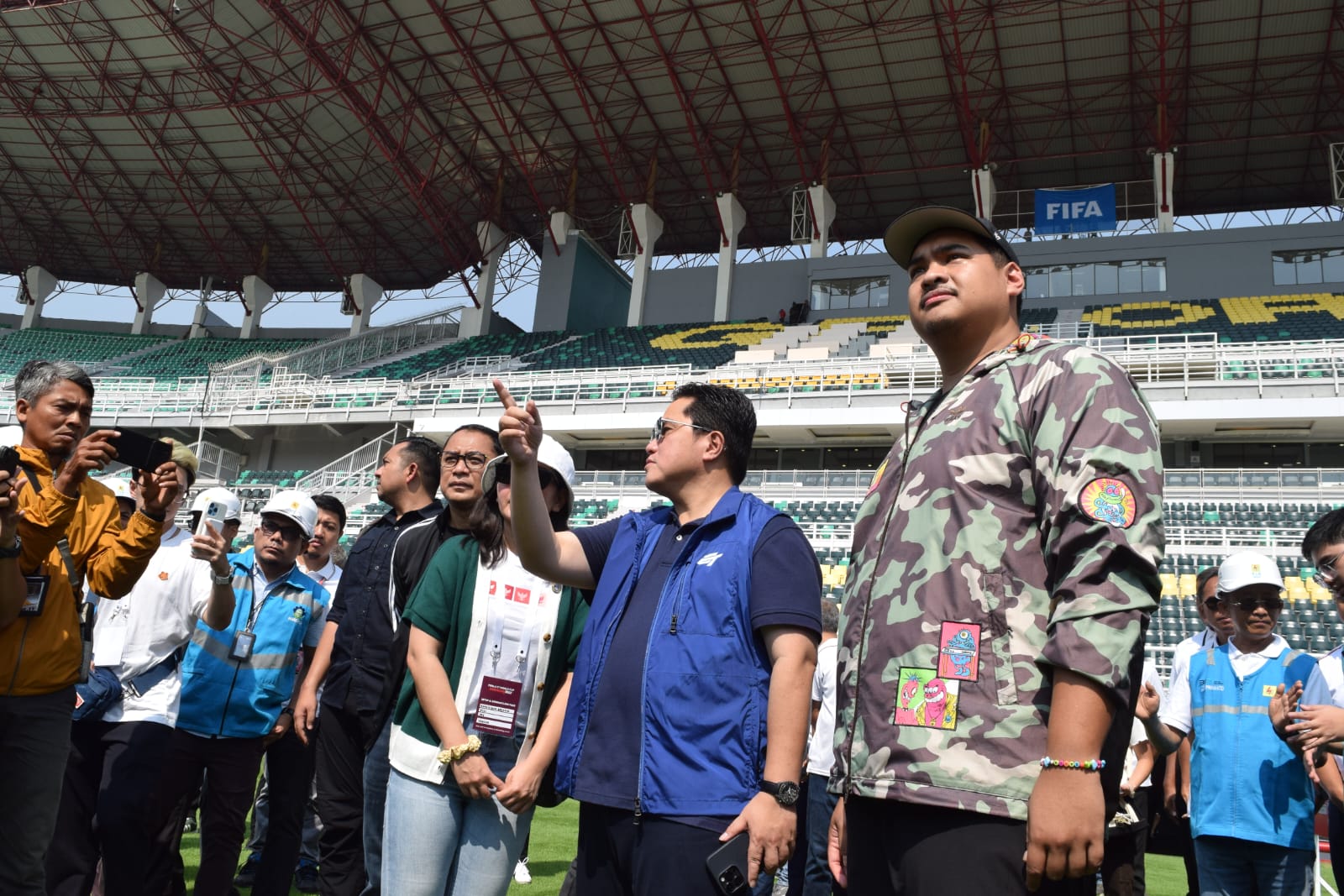 Tinjau Kesiapan Stadion GBT, Erick Thohir: Bisa Jadi Pembukaan Terbaik Sepanjang Sejarah U-17