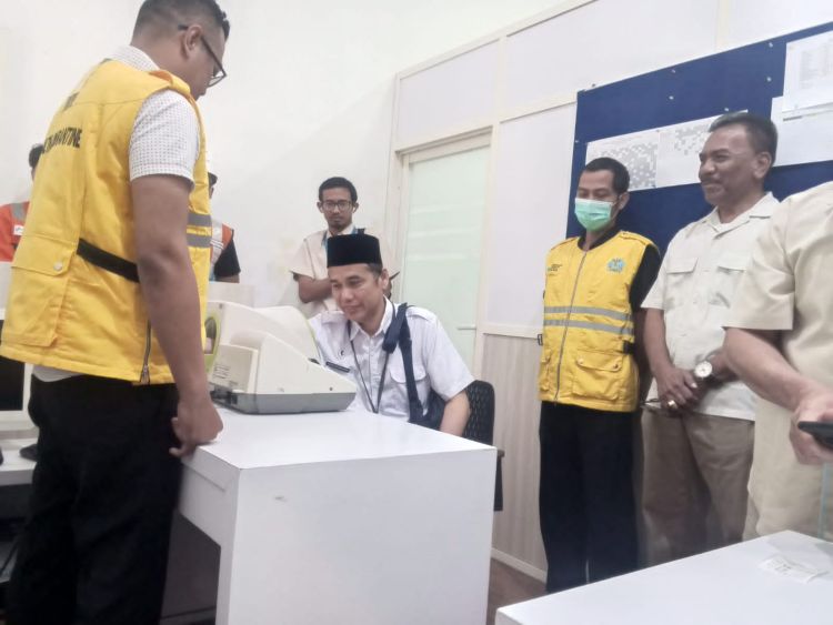 BBKK Surabaya Siagakan Ambulans dan Tim Medis 24 Jam Layani Pemudik