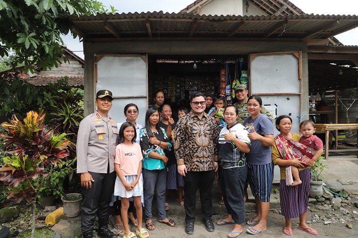 Kapolres Kediri Bersama Forkopimda Kunjungi Warga Rentan di Puncu
