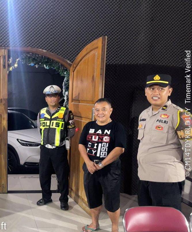 Polres Ngawi Terjunkan Personel, Amankan Ibadah Natal di Gereja Santo Yosef