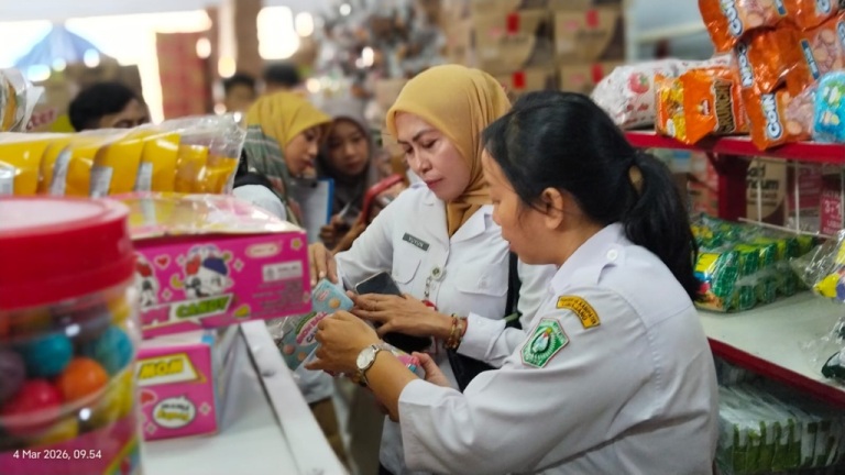 Dinkes P2KB Lumajang Sasar Produk Tanpa Izin Edar Jelang Idulfitri 2026