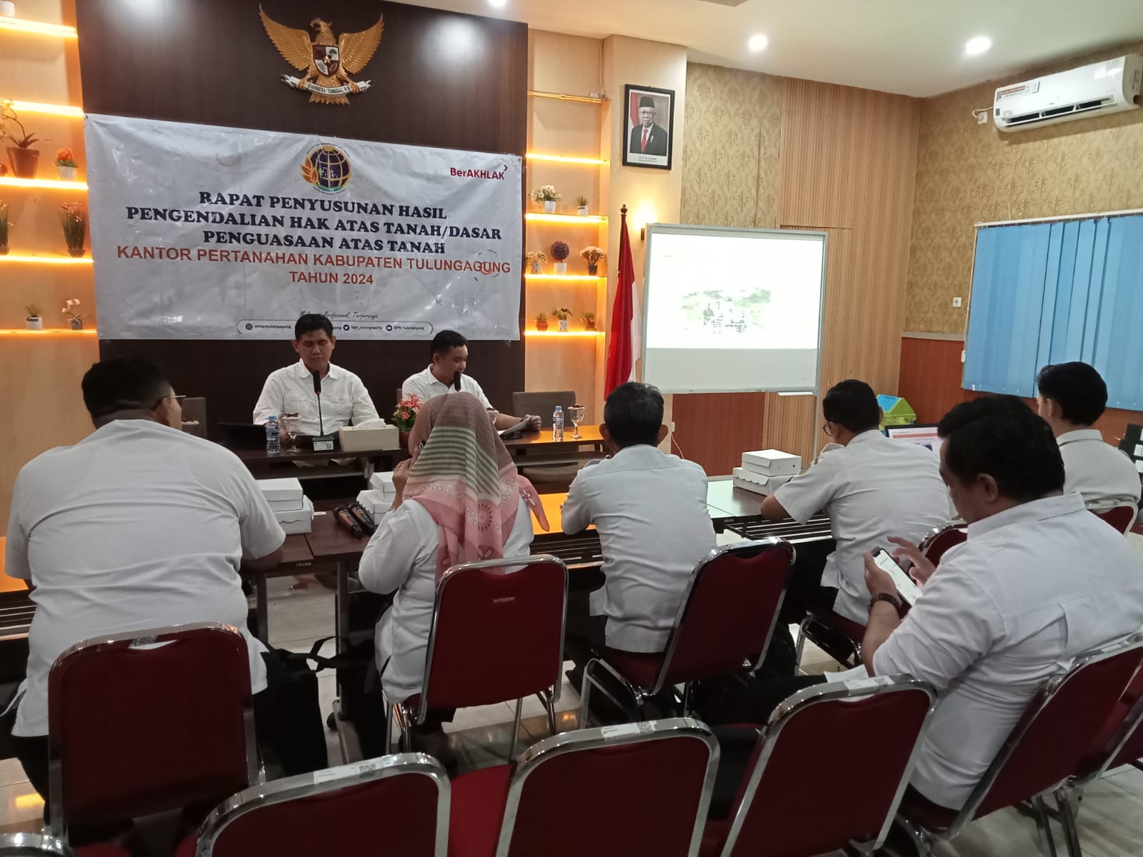 Kantah ATR/BPN Tulungagung Rapat Penyusunan Hasil Pengendalian Atas Tanah Bersama OPD Terkait
