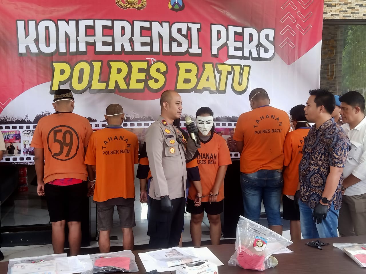 Polres Batu Bongkar Jaringan Perdagangan Bayi Via Grup Facebook 