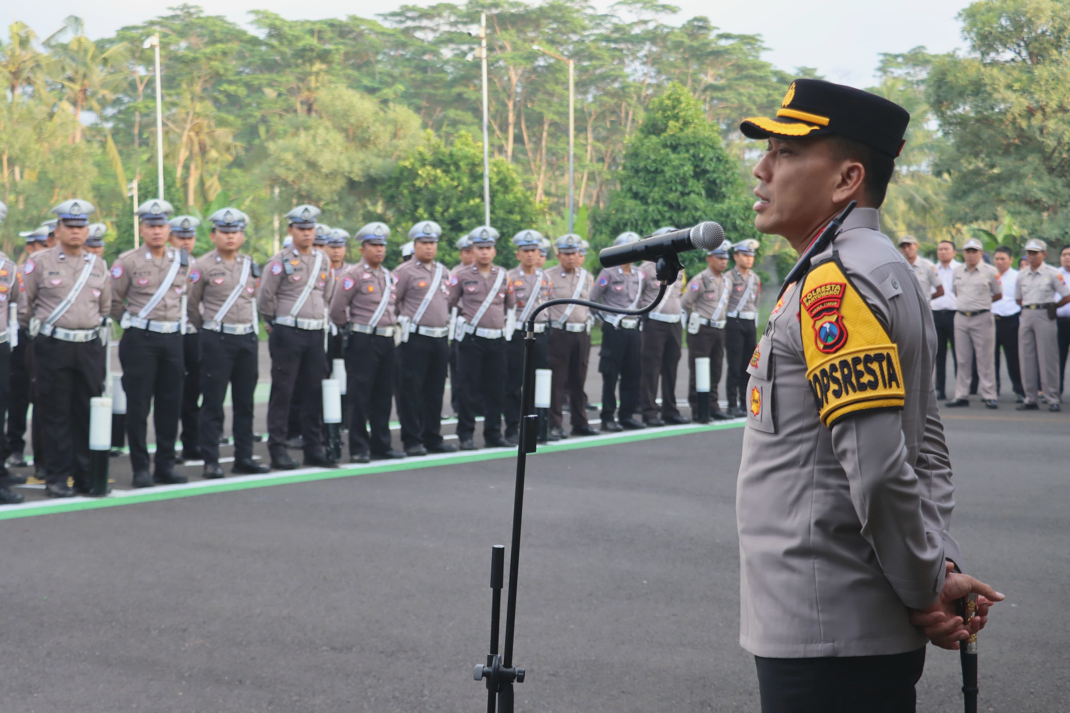 Kapolresta Banyuwangi Sampaikan Komitmen Tindak Tegas Anggota yang Melanggar