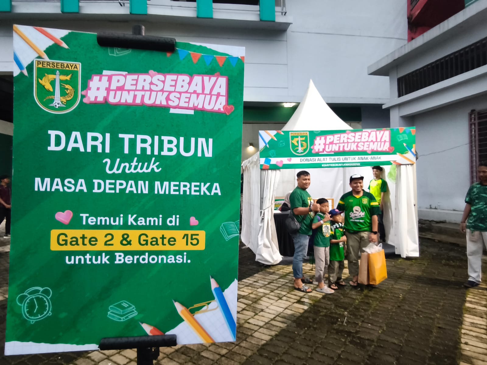 Kampanye One Man One Mask Digelar saat Persebaya Lawan PSS Sleman