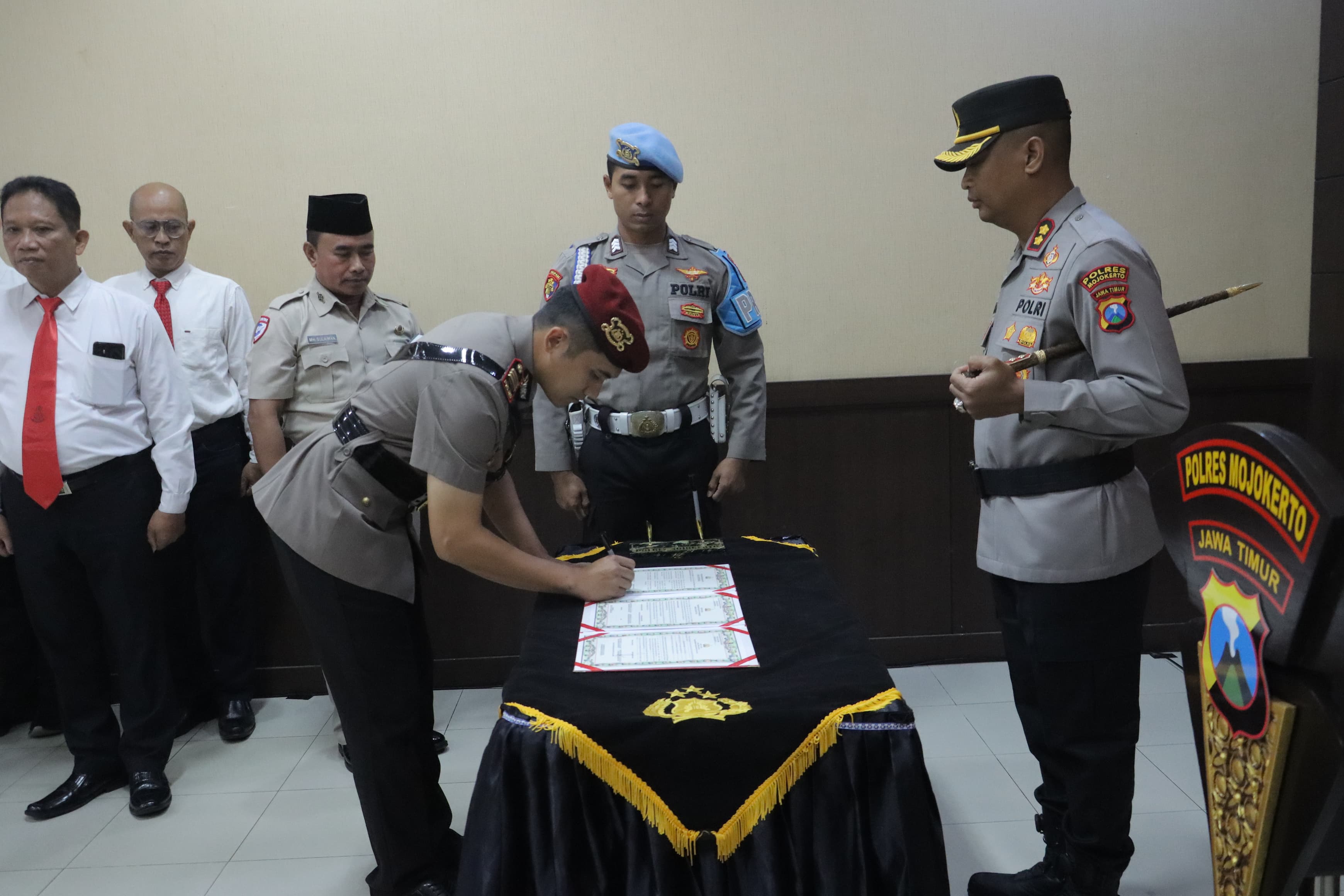 Mutasi Bergulir, AKP Fauzy Pratama Jabat Kasatreskrim Polres Mojokerto