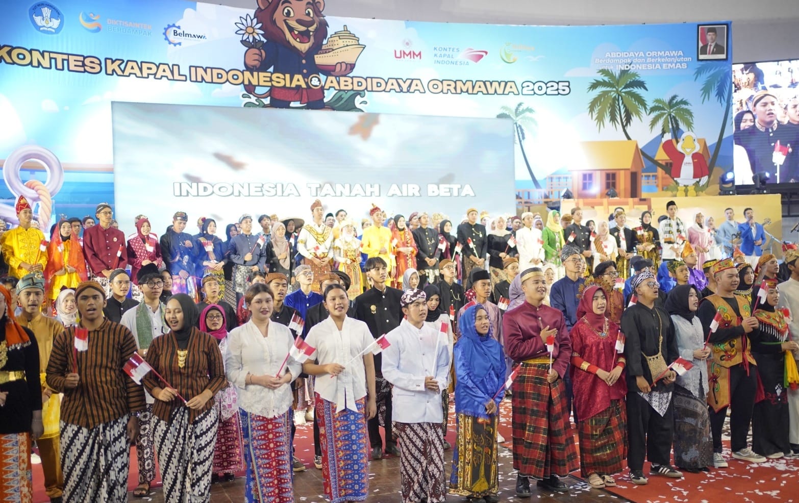 Ribuan Mahasiswa 93 Kampus Adu Cerdik Kontes Kapal di UMM