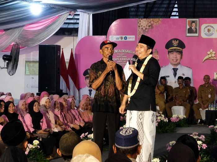 RT/RW Minta Honor Naik, Bupati Jember Tampung Aspirasi Warga Lewat Bunga Desaku