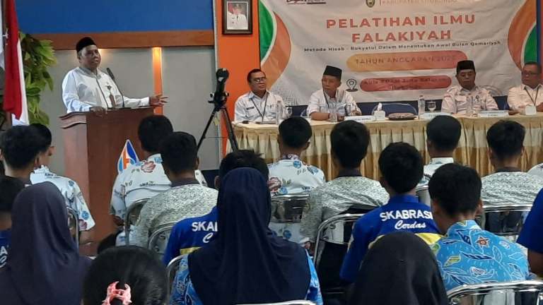 Pelatihan Ilmu Falakiyah Digelar untuk Siswa SMA Situbondo