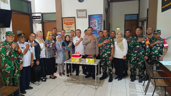 Sinergitas Tiga Pilar Rungkut Solid Peringati Hari Bhayangkara Ke-80