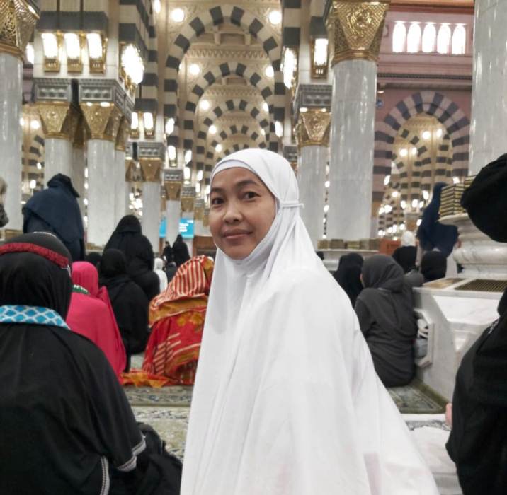 Dermaga Kedamaian Rusniati Nisa, Labuhkan Hati pada Syariat yang Menenteramkan