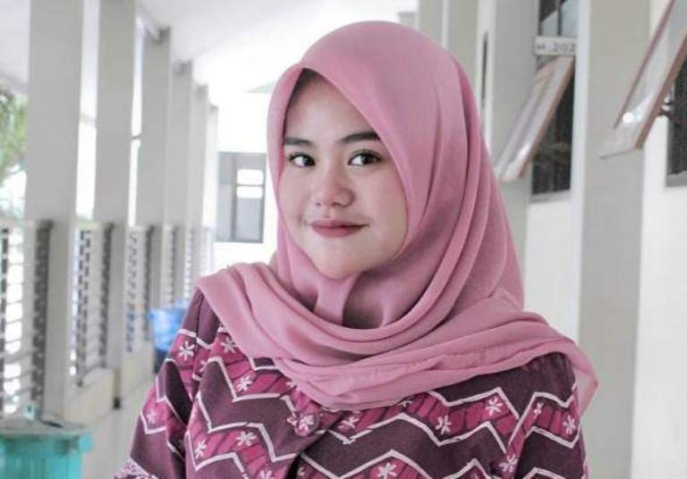 Mahasiswi Berbakat yang Mengukir Jejak Digital Positif