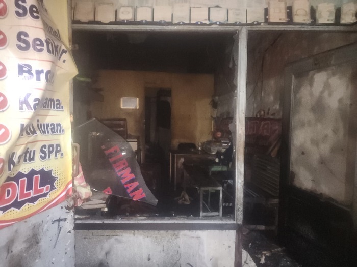 Kebakaran Tempat Laundry di Ploso Bogen Dipicu Hubungan Arus Pendek Listrik