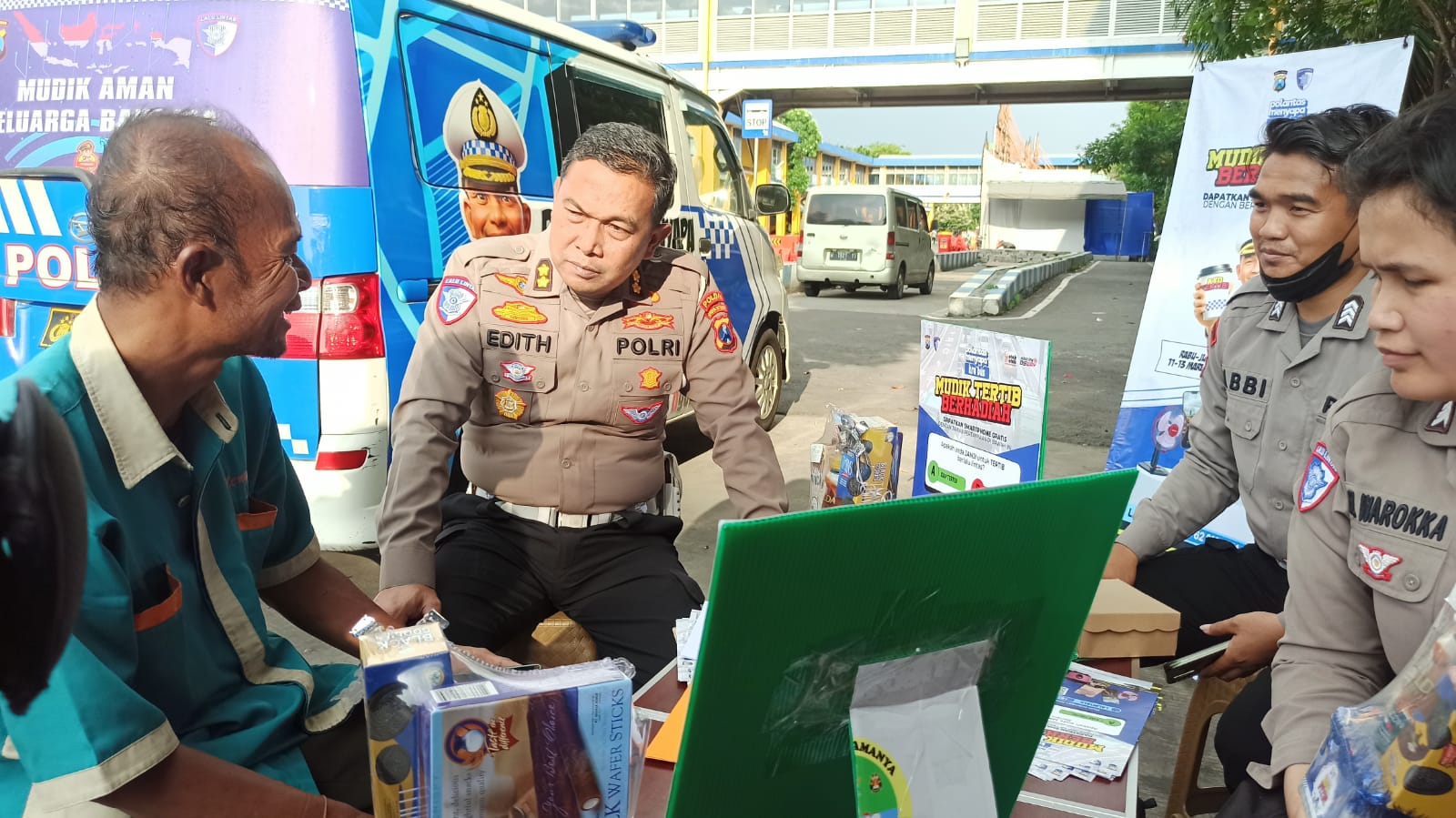 Jamin Keselamatan Mudik Lebaran 2026, Ditlantas Polda Jatim Rangkul Sopir Bus di Terminal Purabaya