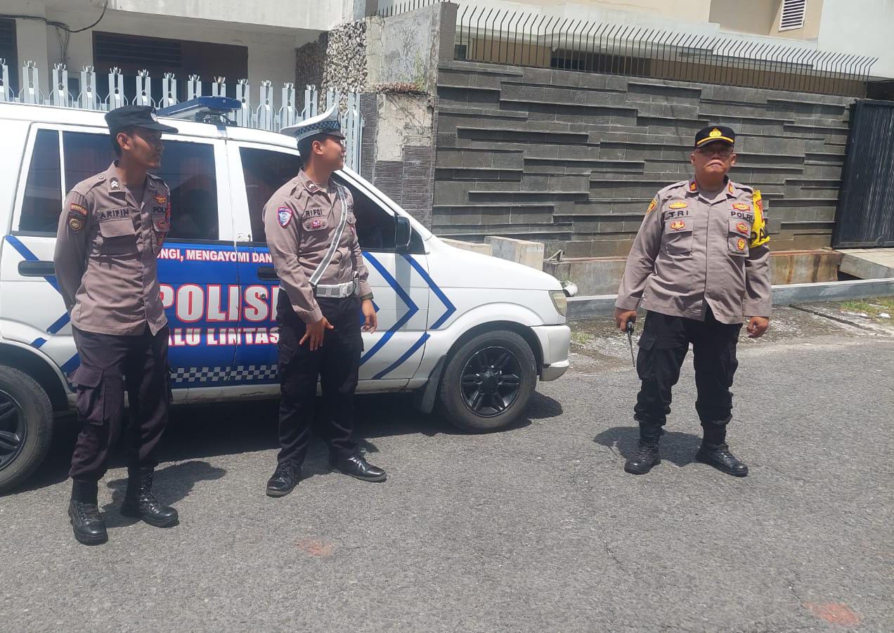 Polsek Sawahan Tingkatkan Patroli Permukiman, Jaga Keamanan Warga