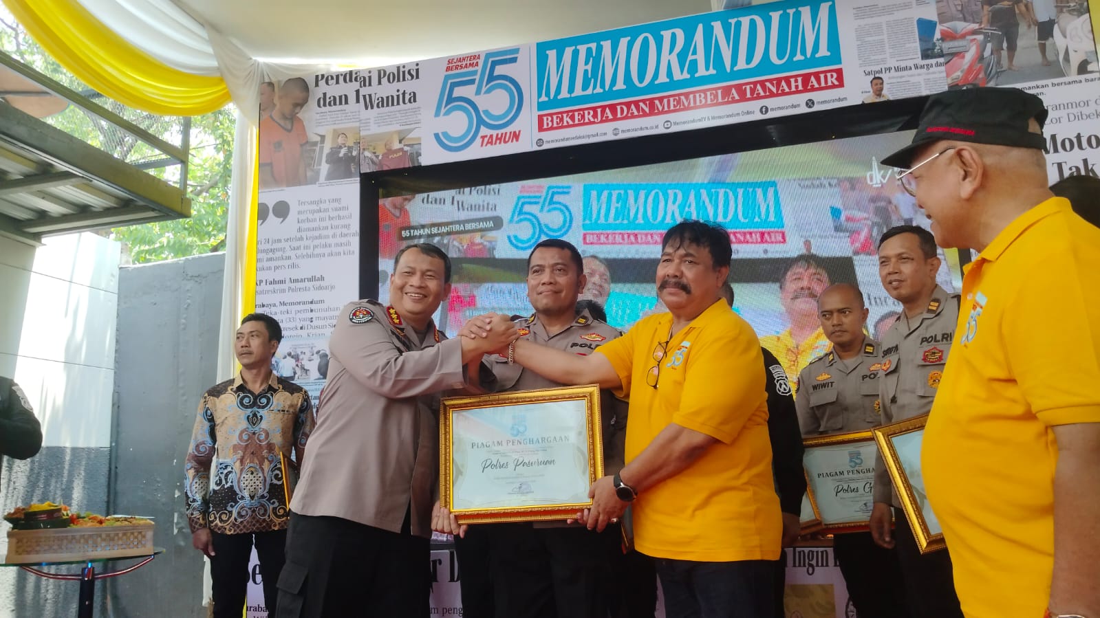 Polres Pasuruan Sabet Penghargaan pada HUT Ke-55 SKH Memorandum