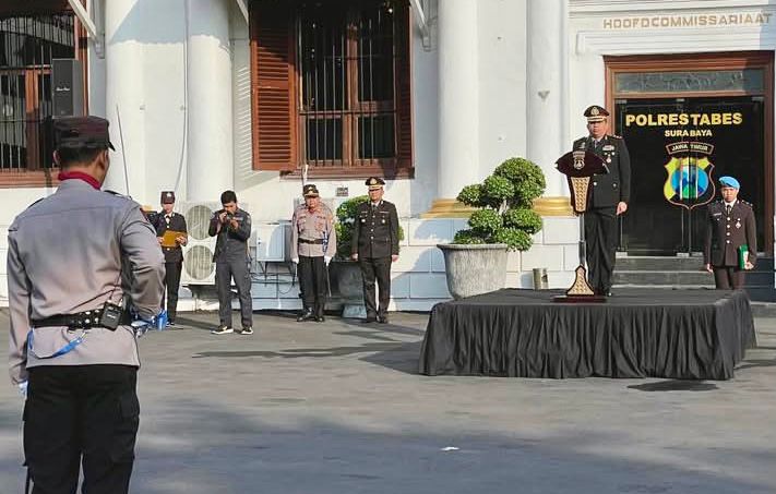 Peringati Hari Lahir Pancasila, Wakapolrestabes Surabaya Ajak Anggota Jadi Teladan Bagi Masyarakat