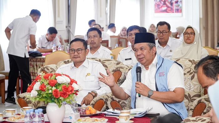 Staf Ahli Kemenko Maritim Dorong Percepatan Operasional KDMP di Lamongan