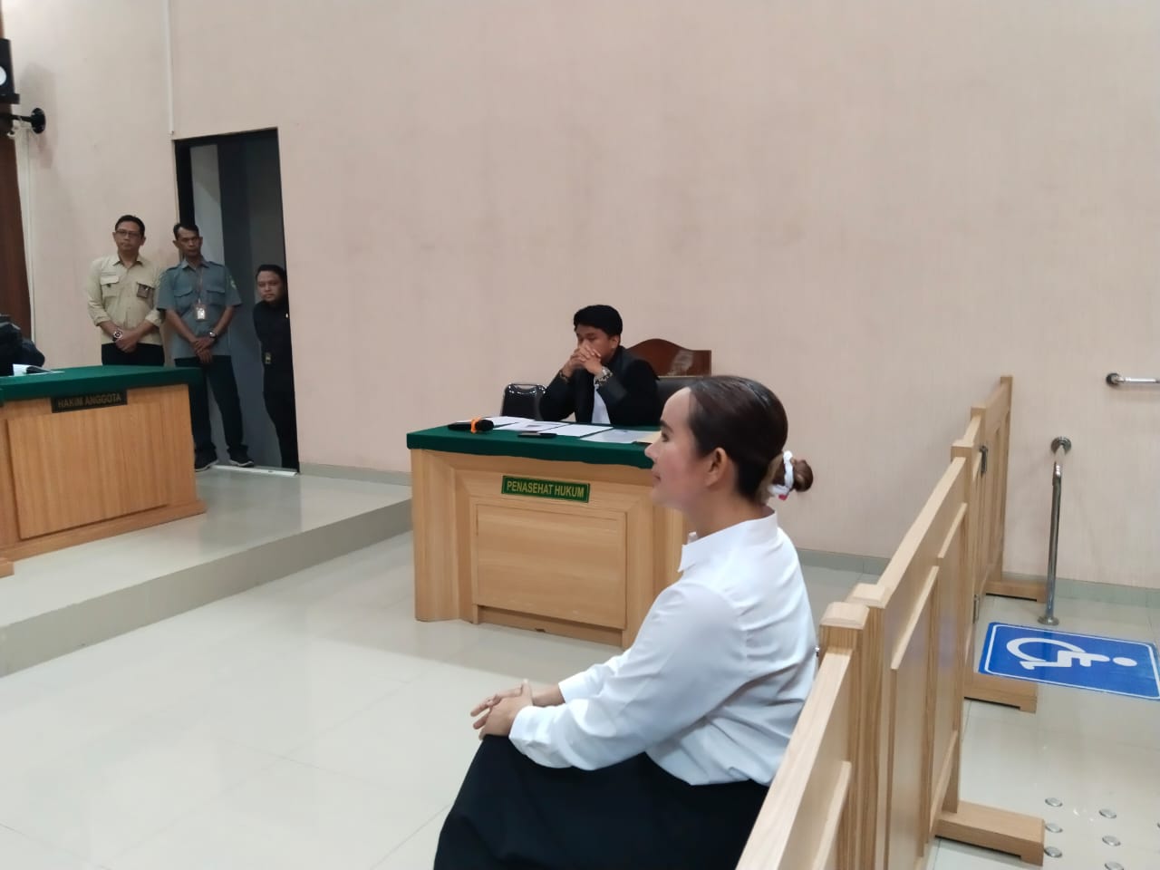 Isa Zega Ajukan Esepsi Tuntutan JPU Atas Kasus Pencemaran Nama Baik