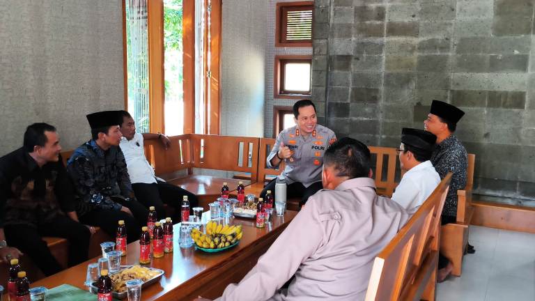 Kapolres Nganjuk Jaring Aspirasi Penguatan Harkamtibmas dan Program Desa Tangguh Pangan di Banjaranyar