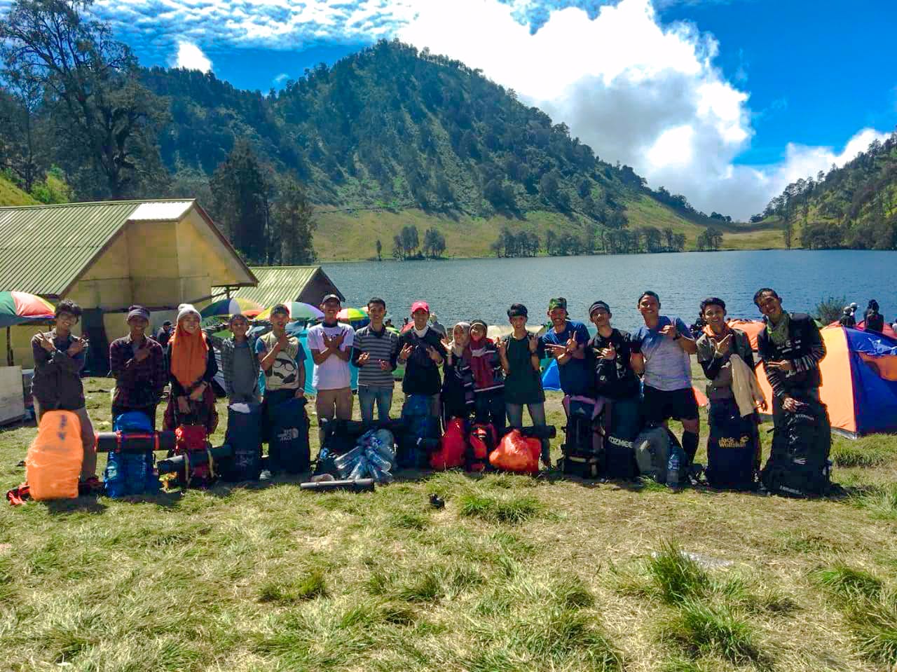 6 Rekomendasi Pendakian Gunung di Jawa Timur untuk Pendaki Pemula