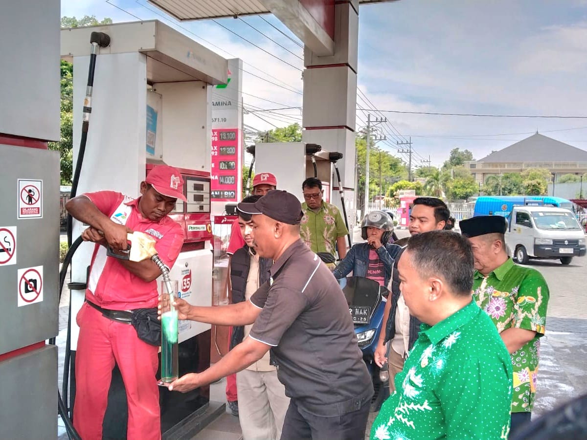 Warga Resah Kualitas Pertalite Diragukan, Polres Pasuruan dan Disperindag Sidak SPBU