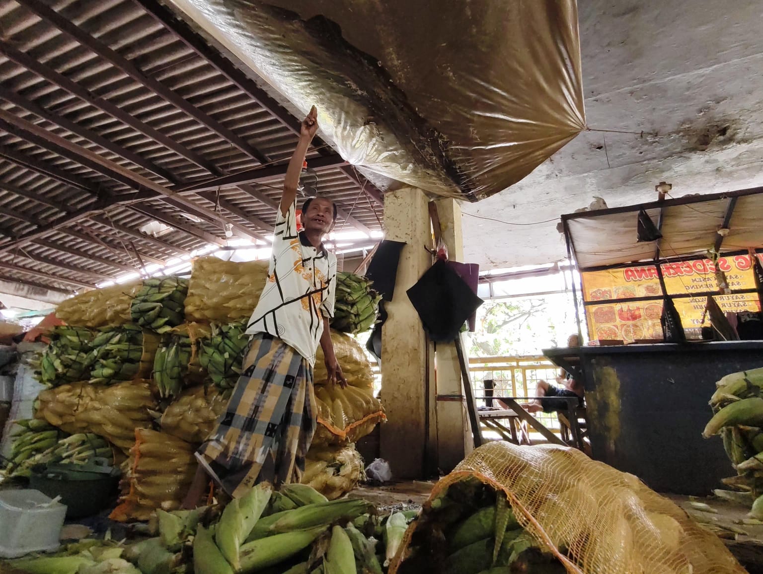 Tak Cukup Sekadar Jualan, Pasar Tradisional Surabaya Didorong Jadi Wisata Tematik