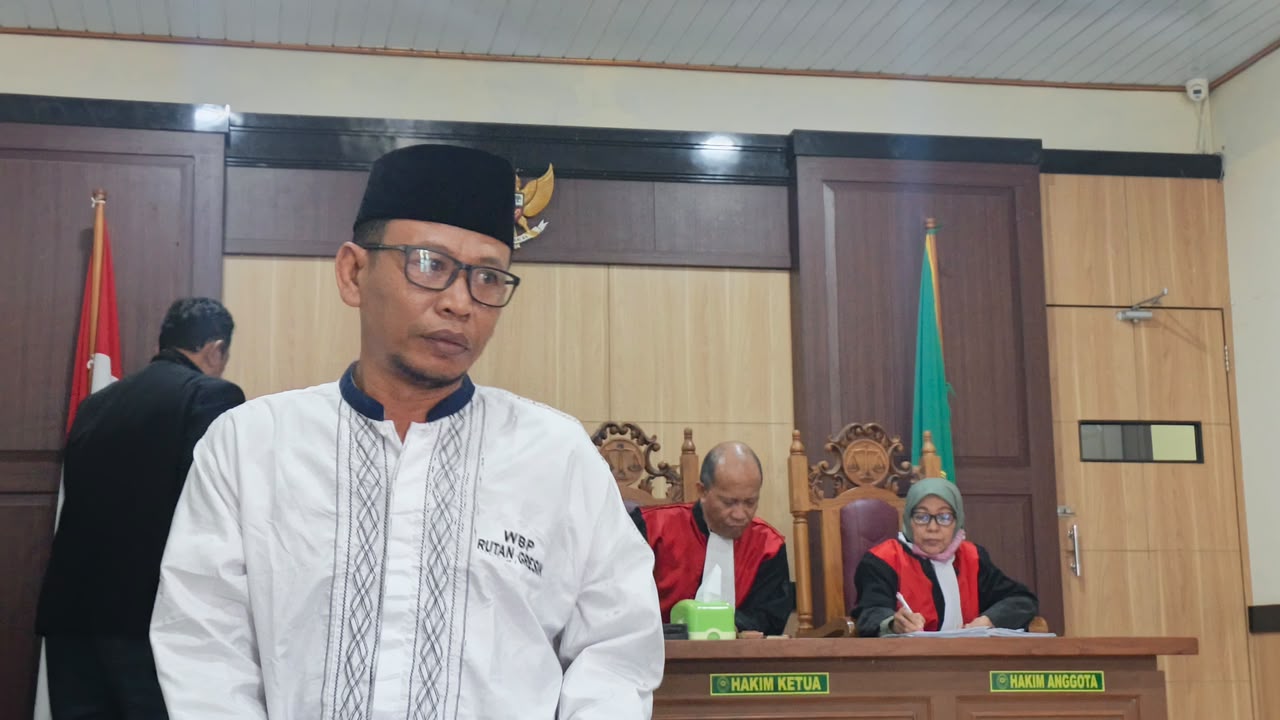 Rugikan Korban Rp1,5 Miliar, Dalang SK ASN Palsu Dituntut 3,5 Tahun Penjara di PN Gresik
