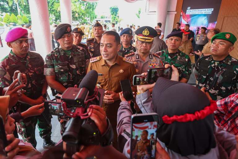 Sapu Bersih Mafia Tanah dan Premanisme di Surabaya, Eri Cahyadi Minta Warga Berani Lapor