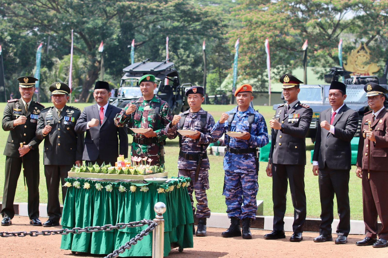 Pjs Bupati Jember Bersama TNI Solidkan Kebersamaan untuk Negeri