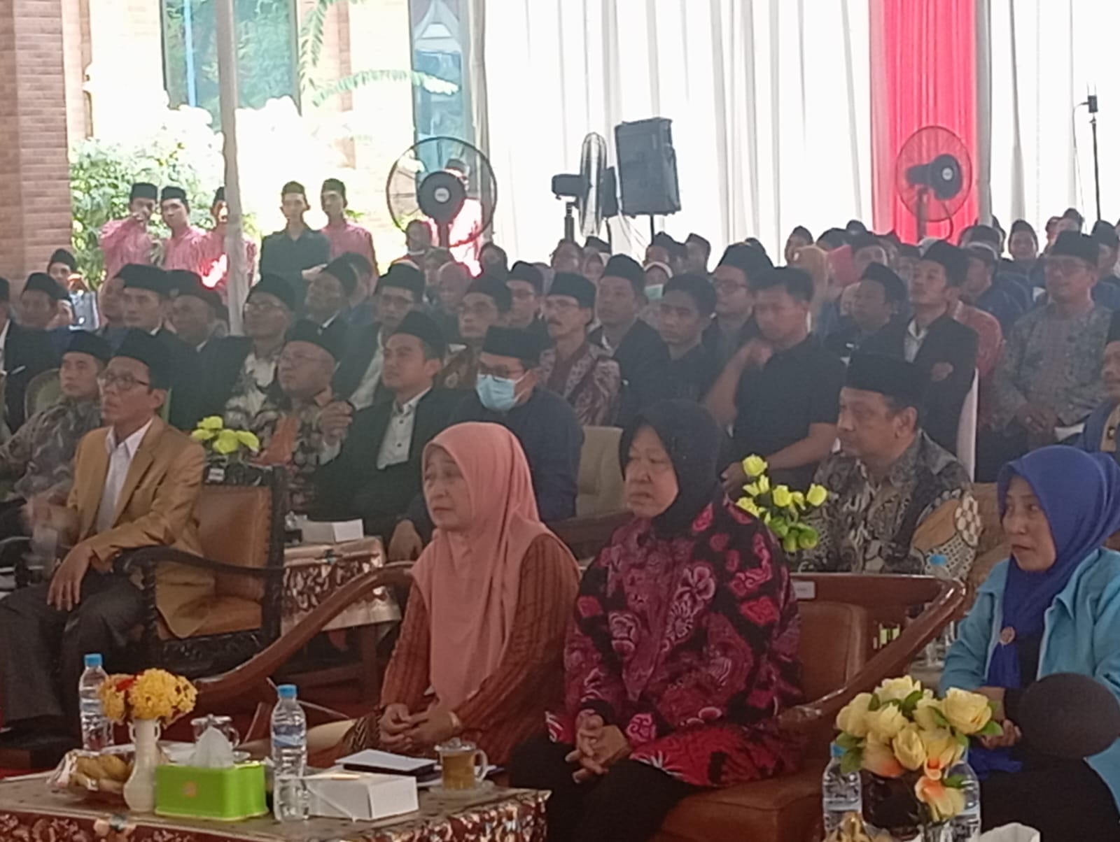 Di Hadapan Kader PDI-P Matraman, Risma Soroti Persoalan Pendidikan di Jatim