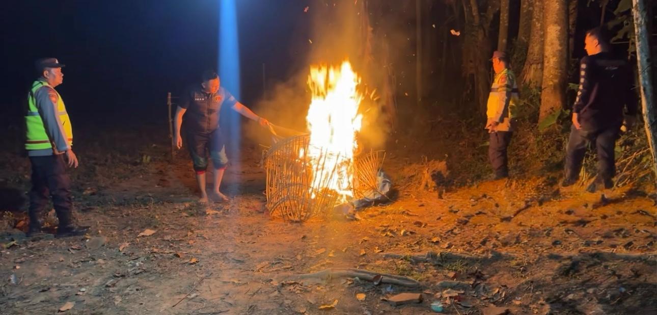 Polres Malang Gerebek Dua Lokasi Judi Sabung Ayam