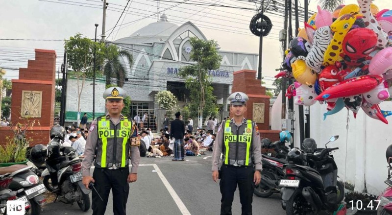 Personel Satlantas Polres Bojonegoro Amankan Salat Idulfitri 1447 Hijriah